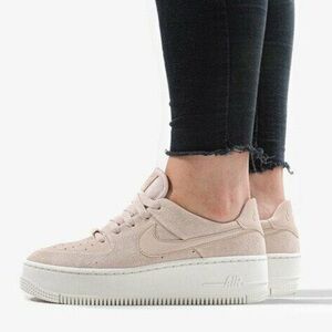 Nike Women's Air Force 1 Sage Low - Beige Pink